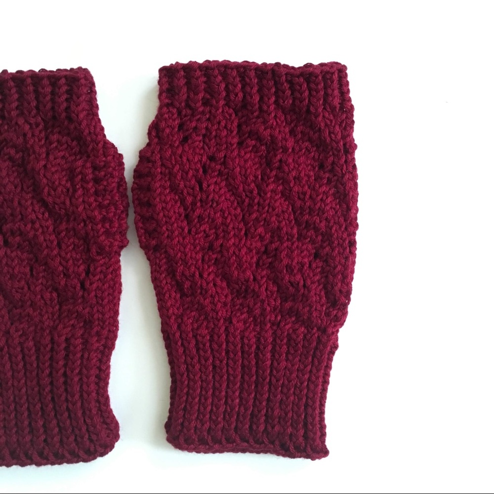 Knit Fingerless Mittens Gloves Hand Warmers Women's Girls Lace Red Winter